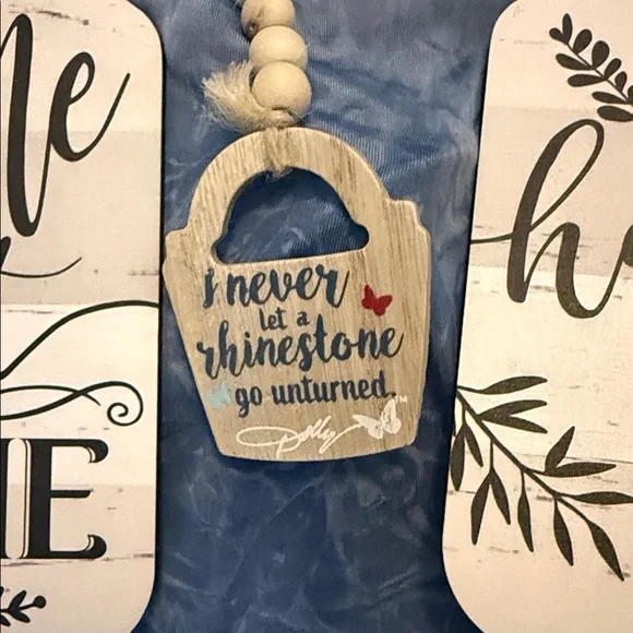 Rustic Home Wall Decor Set with Inspirational Quotes - Picture 3 of 4